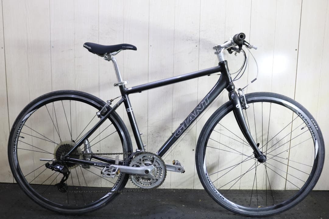 GIANT ESCAPE R3 700Cアルミ24速 465mm GREYクロス