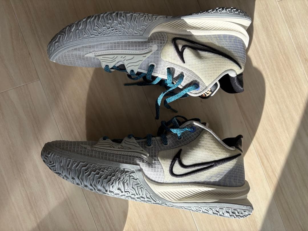 ナイキ NIKE カイリー LOW4 EP /Kyrie