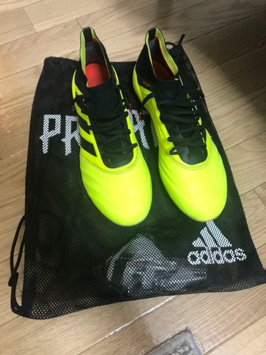 サッカースパイク26.5