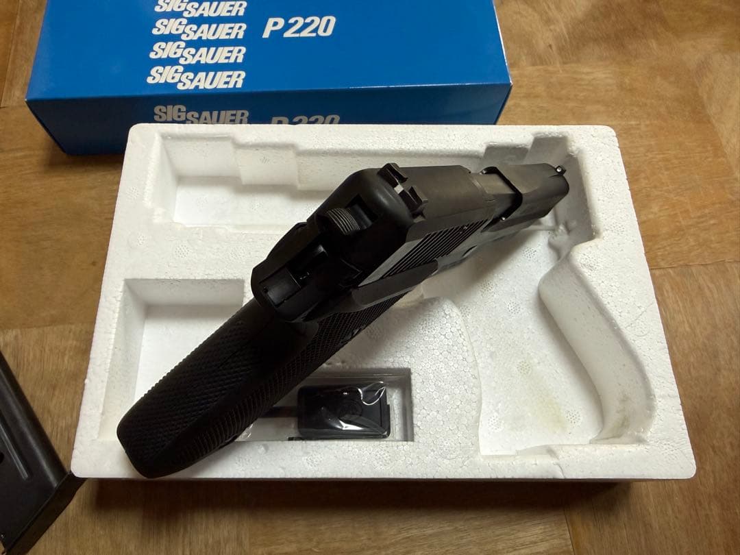タナカワークスSIG P220 モデルガン 陸上自衛隊モデル