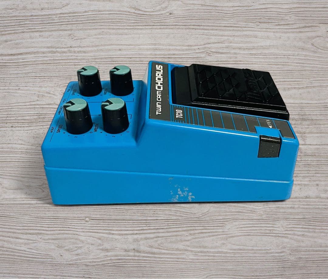 Ibanez TC10 TWIN CAM CHORUS エフェクター
