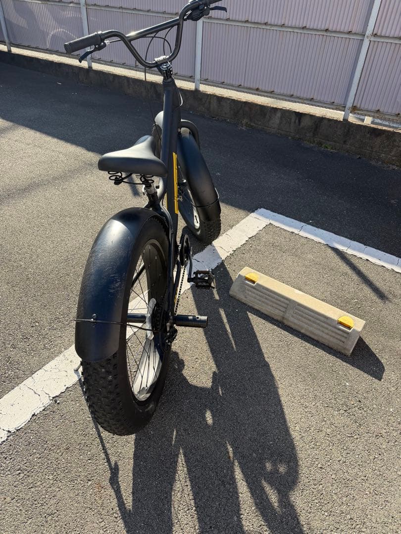 ファットバイク極太タイヤ　マッドブラック　引き取り限定　値下げしました