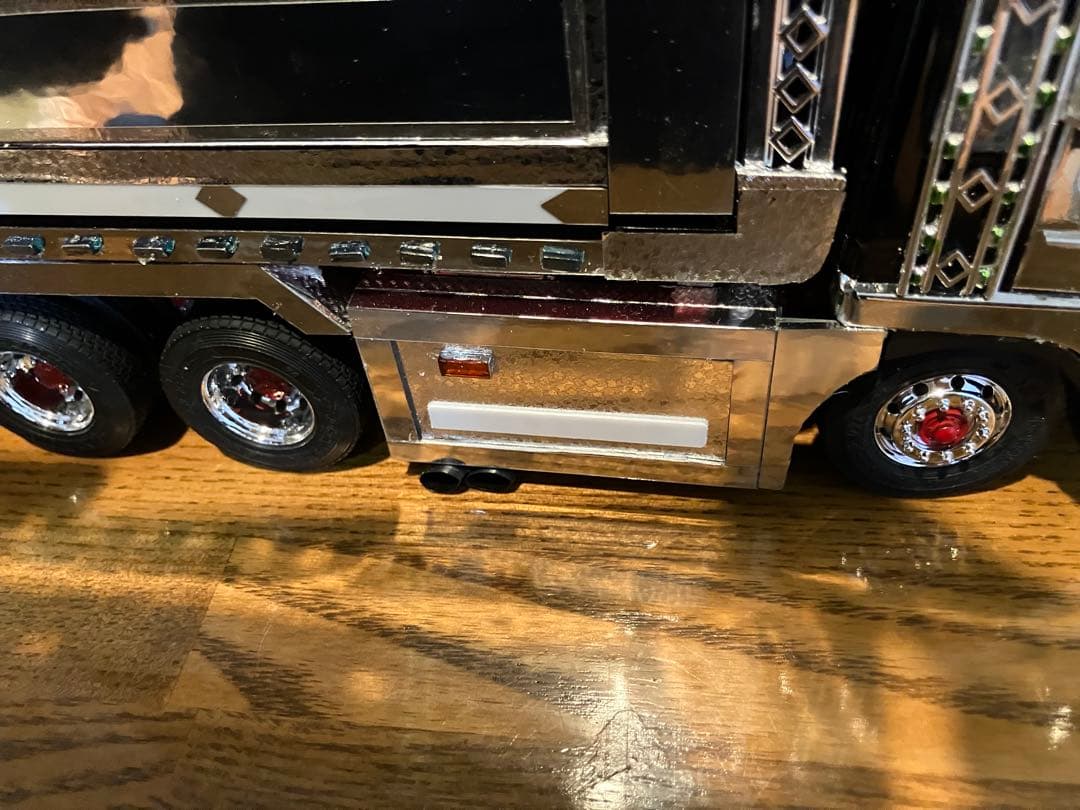 デコトラ、アオシマ、ザ•グレートデカ箱ダンプ1／32完成品