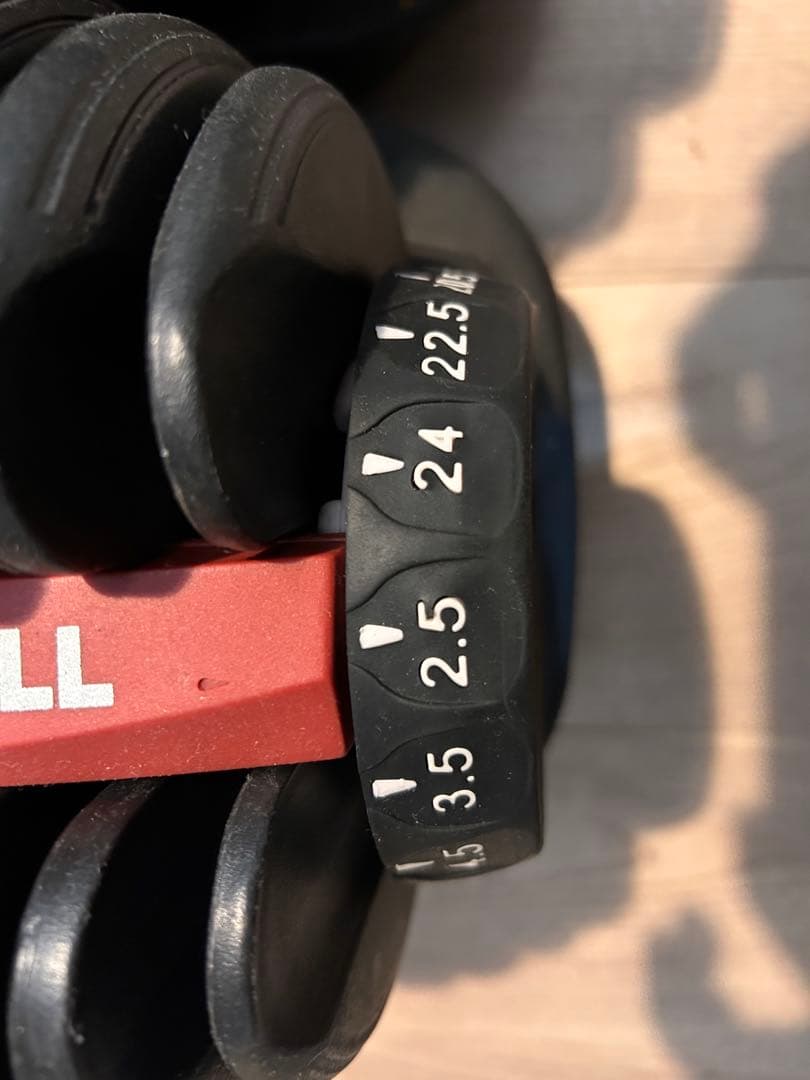 可変式ダンベル 24kg ① 表記は１個のお値段です。