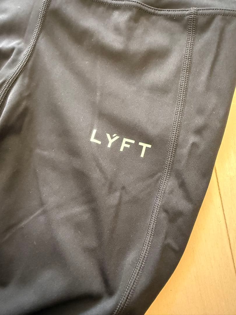 LYFT ヨガウェア セット Lサイズ ブラック/ベージュ