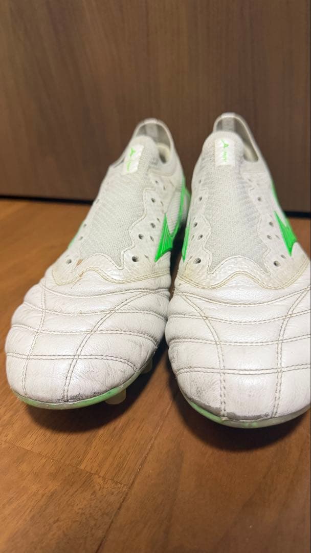 Mizuno サッカーシューズ ホワイト/グリーン