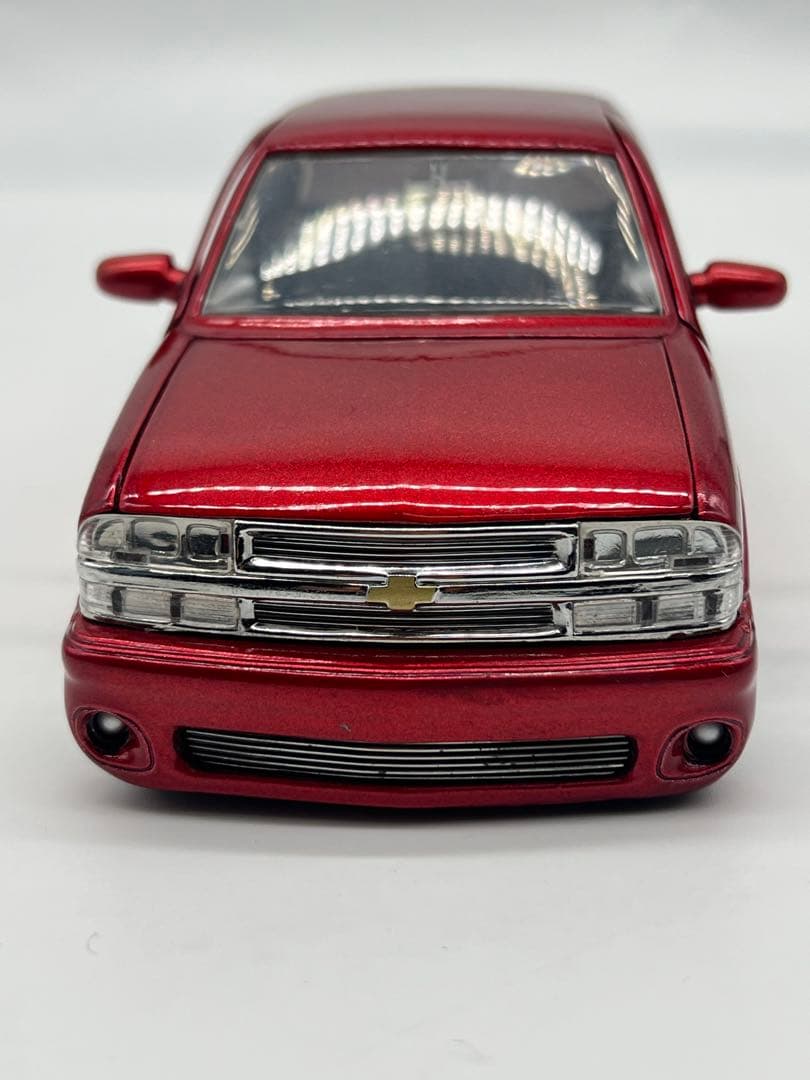 No351ミニカー1/24箱あり2002 CHEVY S-10 XTREME