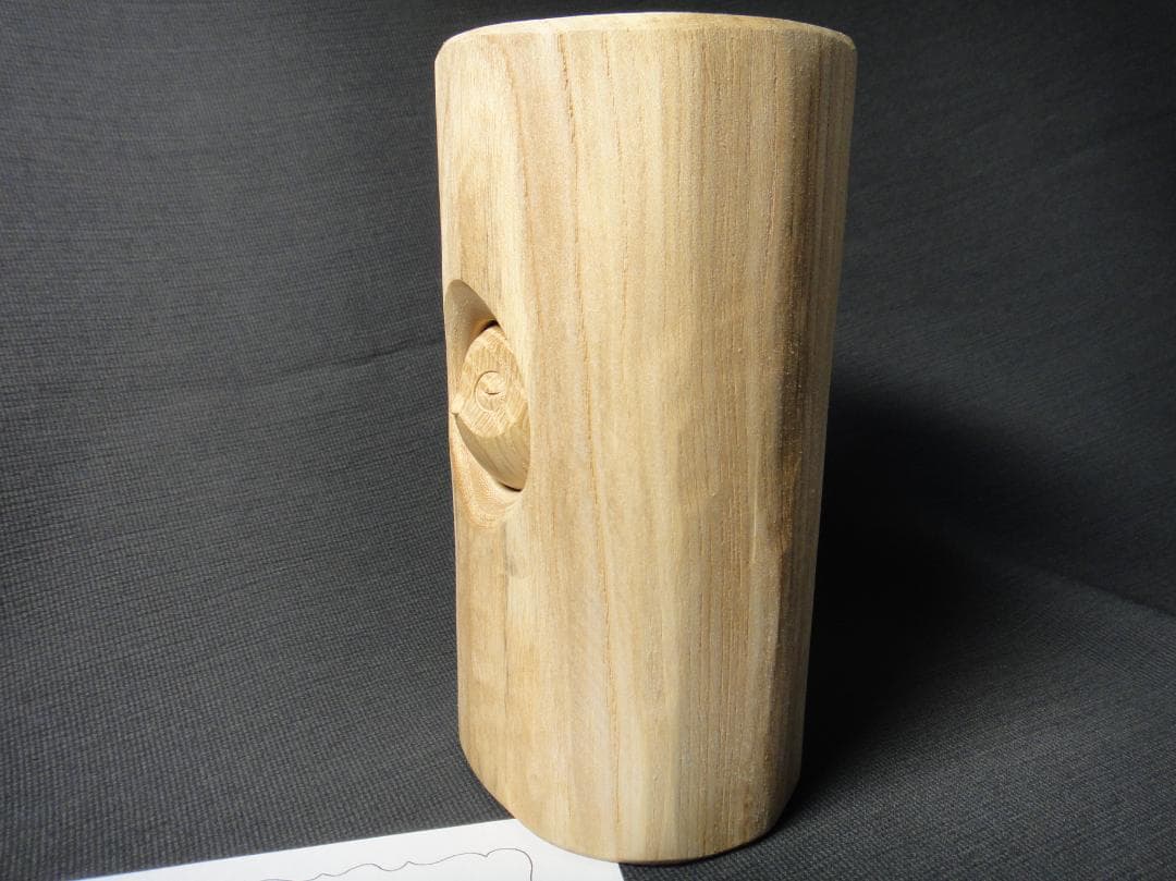 前田巌一　（まえだ　いわいち） 切り株ふくろう 旭川クラフト作品