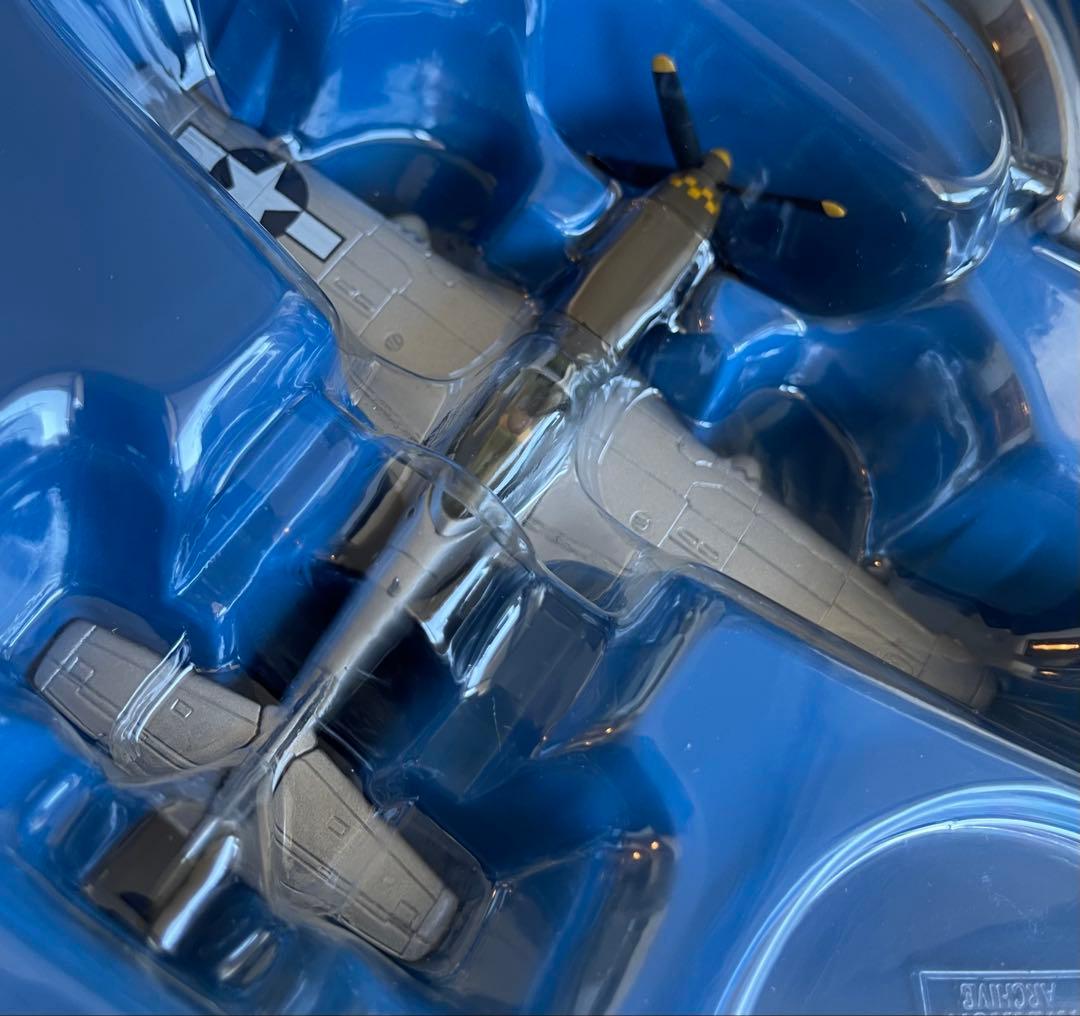 絶版新品　コーギー1/72 P-51Dマスタング　KATYDID US32218