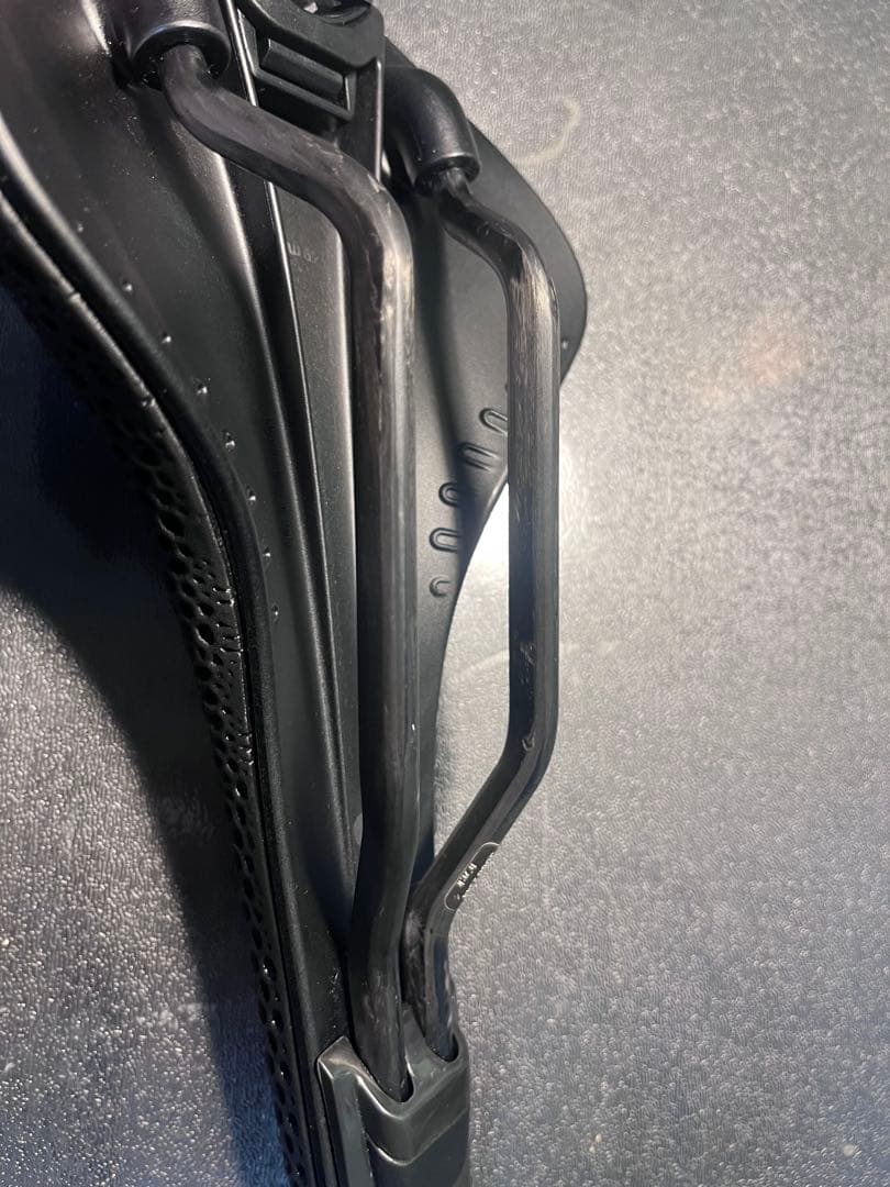 fizik フィジーク アンタレス VERSUS EVO R1 ADAPTIVE