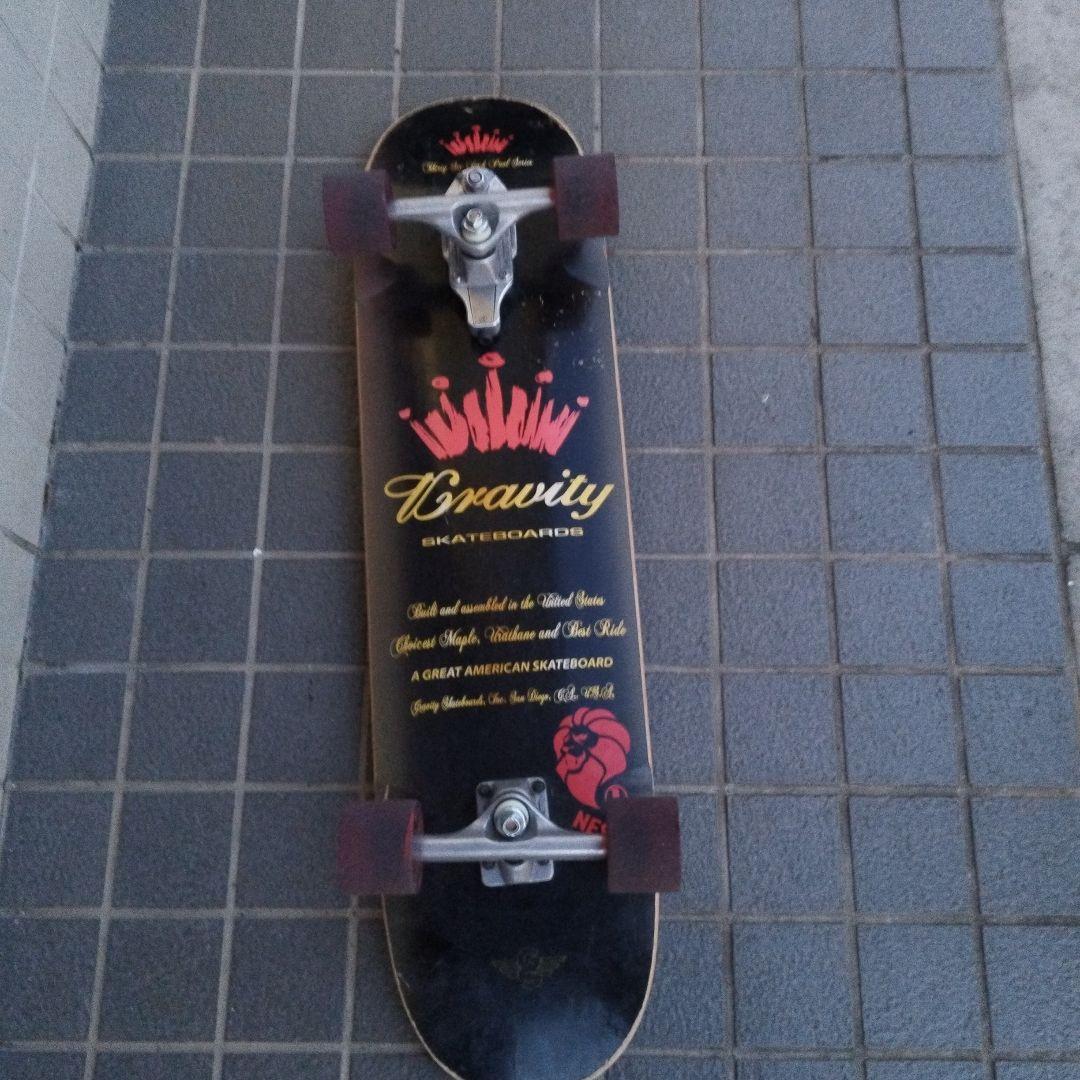 GRAVITY SKATEBOARDS スケートボード