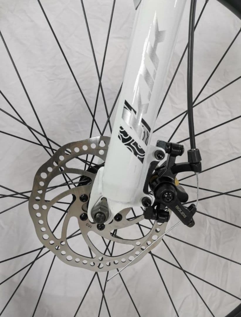 在庫処分超お得 新品LS26 自転車 マウンテンバイク　シマノ21速
