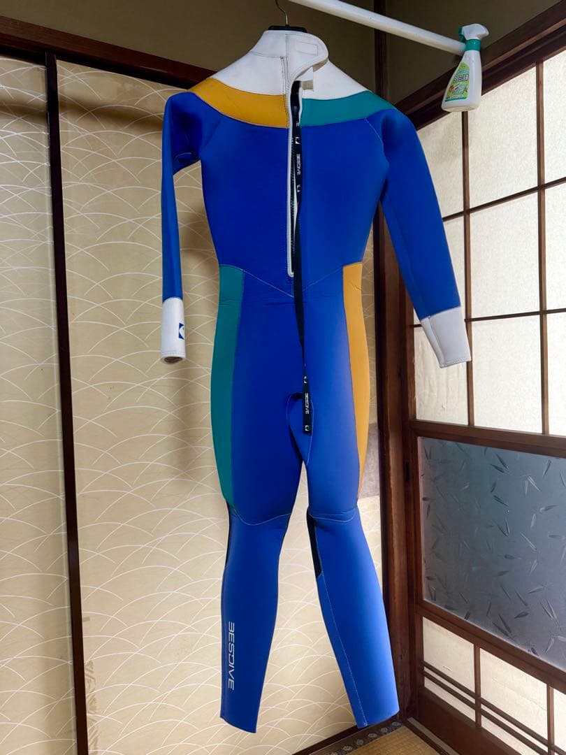 新品！bestdiveダイビング用ウェットスーツ 3mm 女性用M