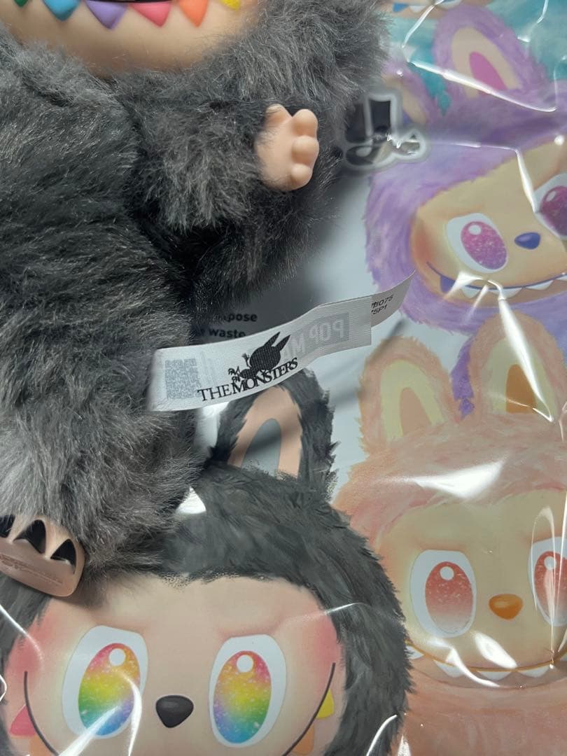 THE MONSTERS Big into Energy ぬいぐるみペンダント