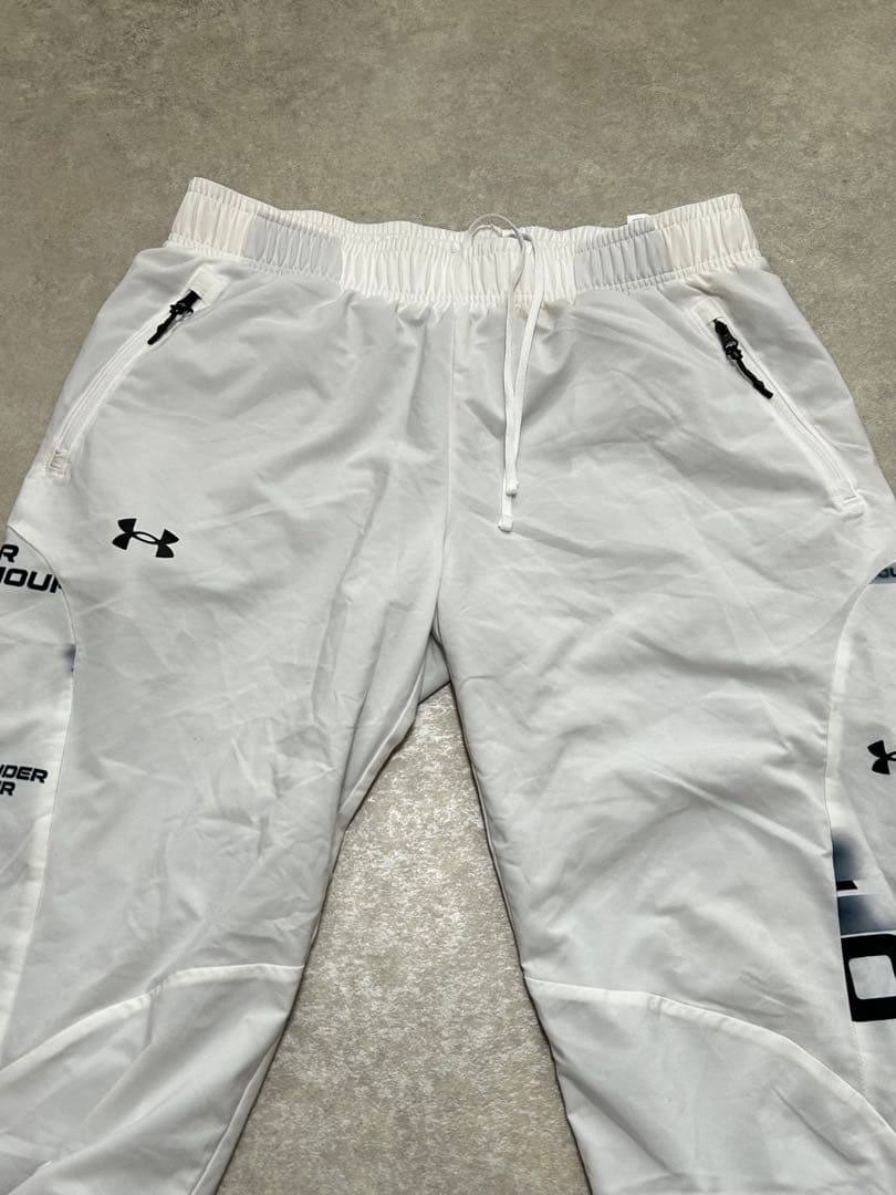 UNDER ARMOUR　トレーニングパンツ 裏起 毛UAウーブンパンツ 2XL