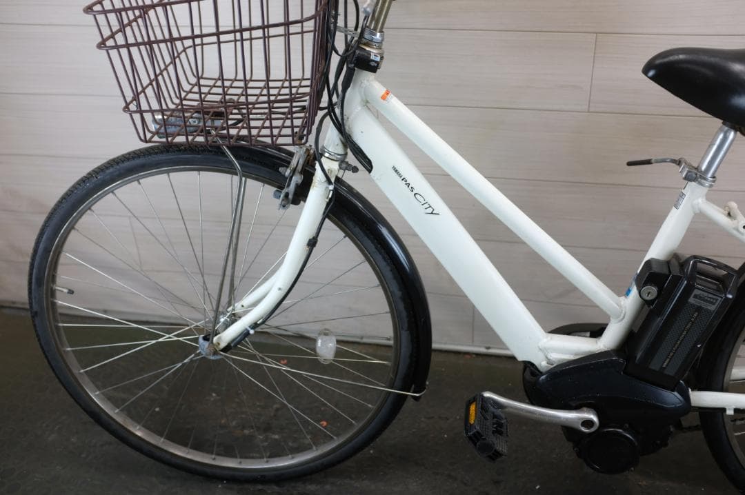 電動自転車 ヤマハPAS　CITY27インチ5段　8.7Ah（4点灯）充電器あり