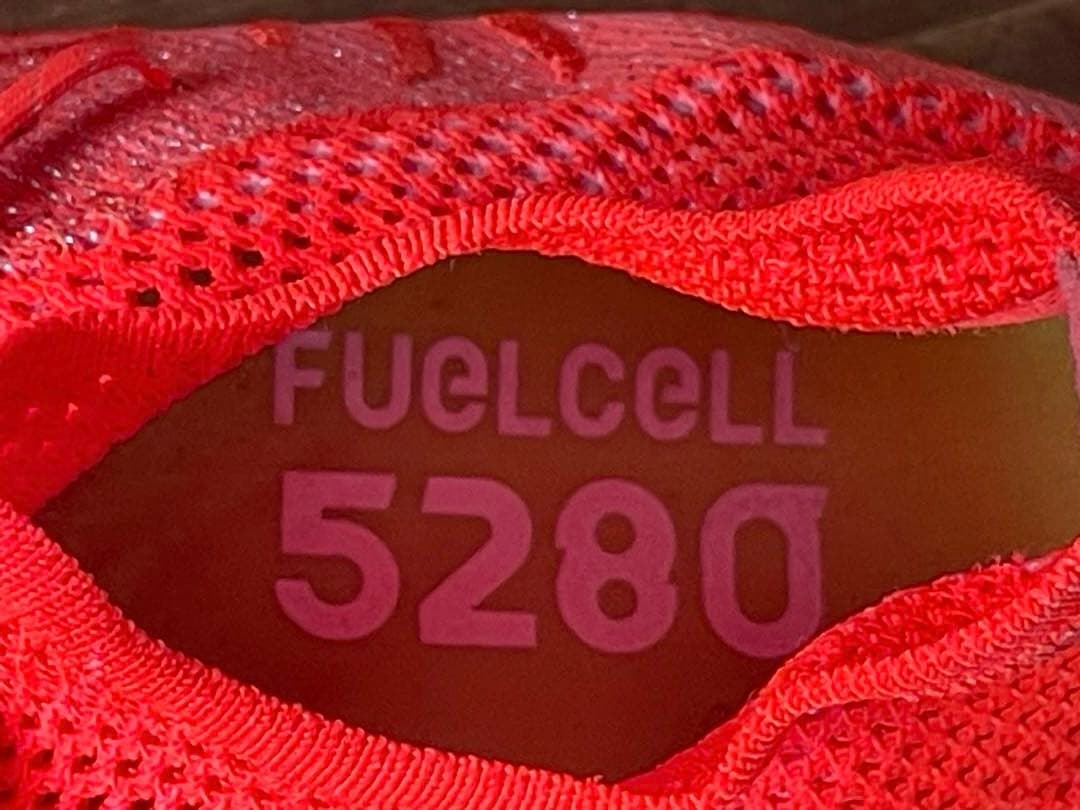 New Balance FuelCell 5280 シューズ レッド 27.0