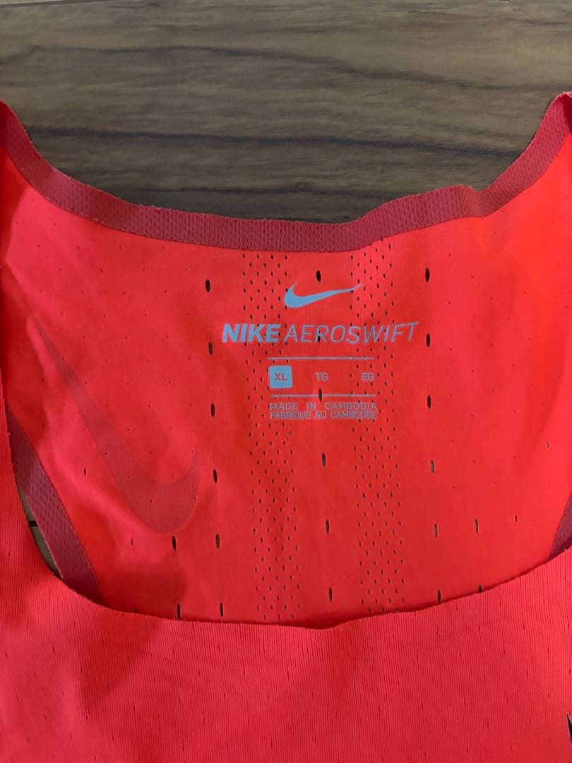 Nike AEROSWIFT XL オレンジタンクトップ