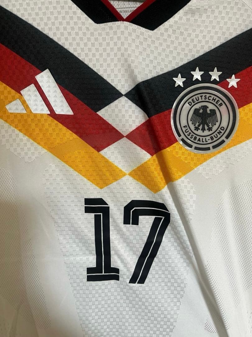 【新品未使用】ヴィルツ　ドイツ代表　選手仕様　2026　ホーム　半袖　フルパッチ