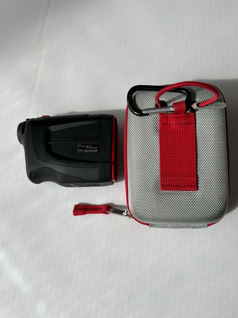 Bushnell Pro ツアーV4ゴルフ用距離計 ケース付き