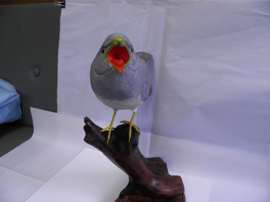 木彫りの鳥　カッコウ