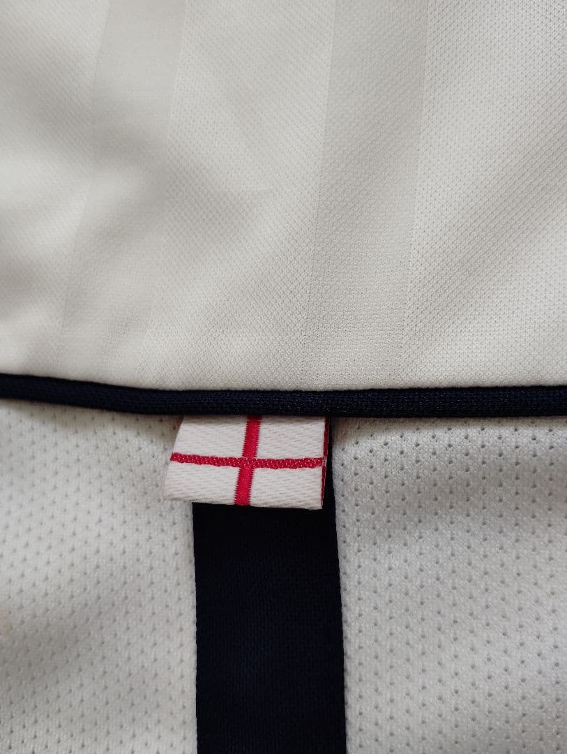 【８の日限定値下げ】イングランド代表ユニフォーム　UMBRO　新品未使用タグ付き