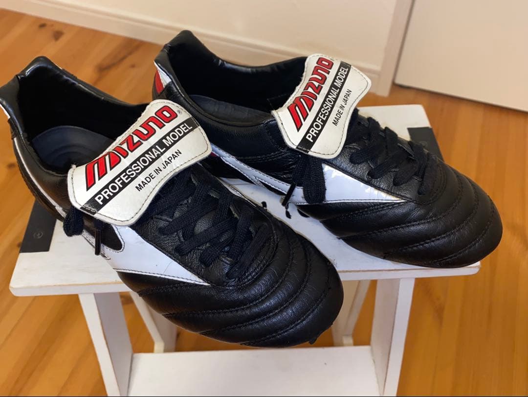 ミズノ　モレリア　Mizuno Morelia ブラック　23.5cm