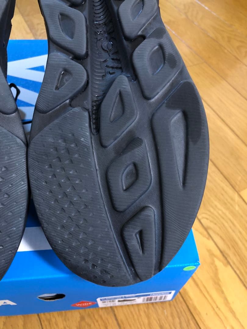 ホカ HOKA　リンコン4　ワイド（2E）　美品（1回使用）