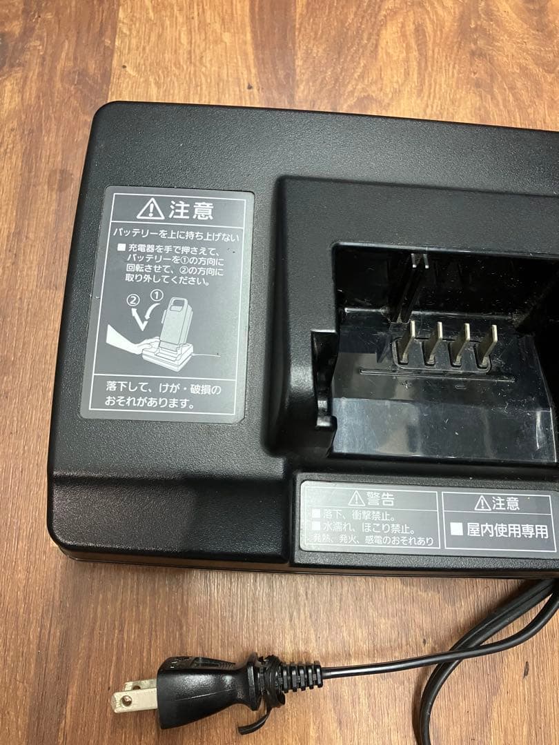 パナソニック NKJ069Z9 電動自転車用充電器　現行型