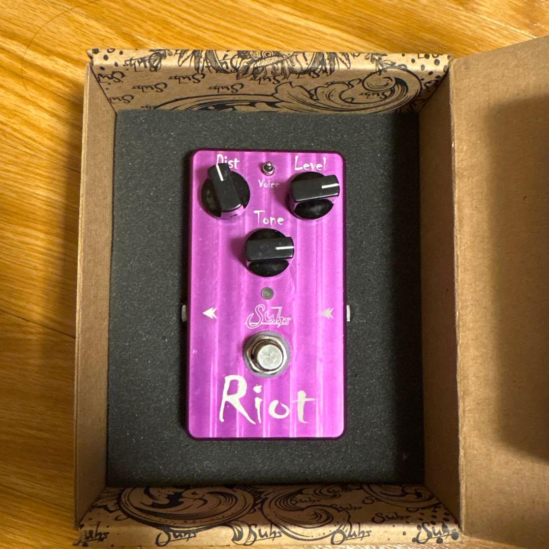 Suhr Riot ギターエフェクター ・ディストーション