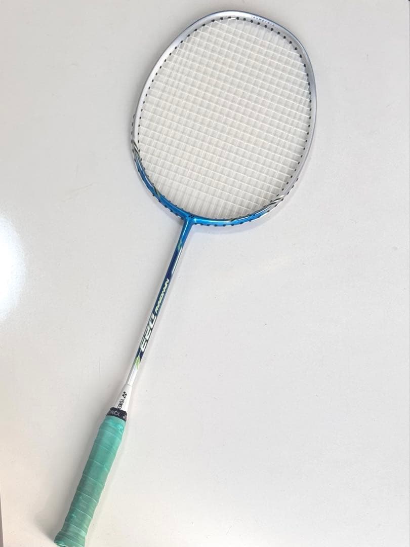 YONEX バドミントンラケット ラケットケース付き ！