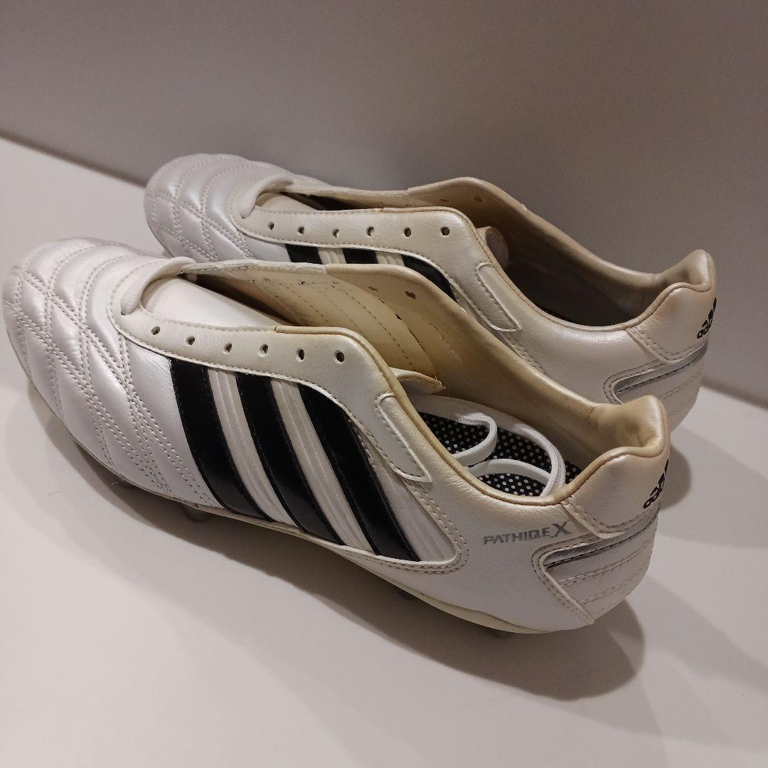 25.5cm パティーク X アディダス ランニングホワイトサッカースパイク