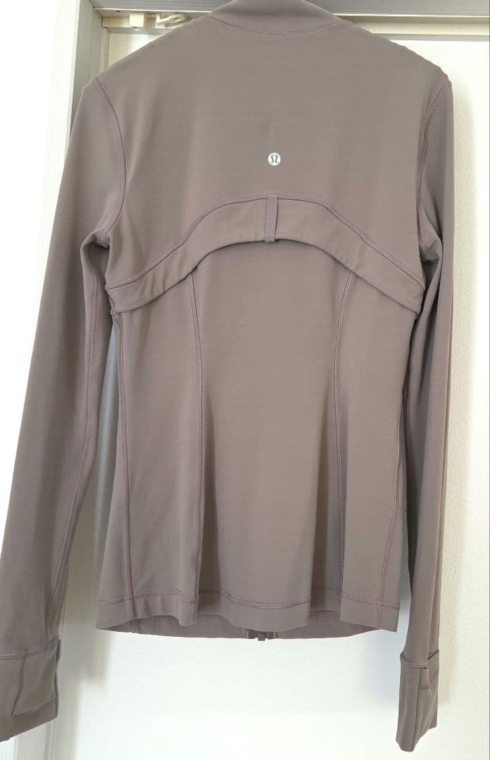 Lululemon Define Jaket 　Nulu サイズ6 　ベージュ