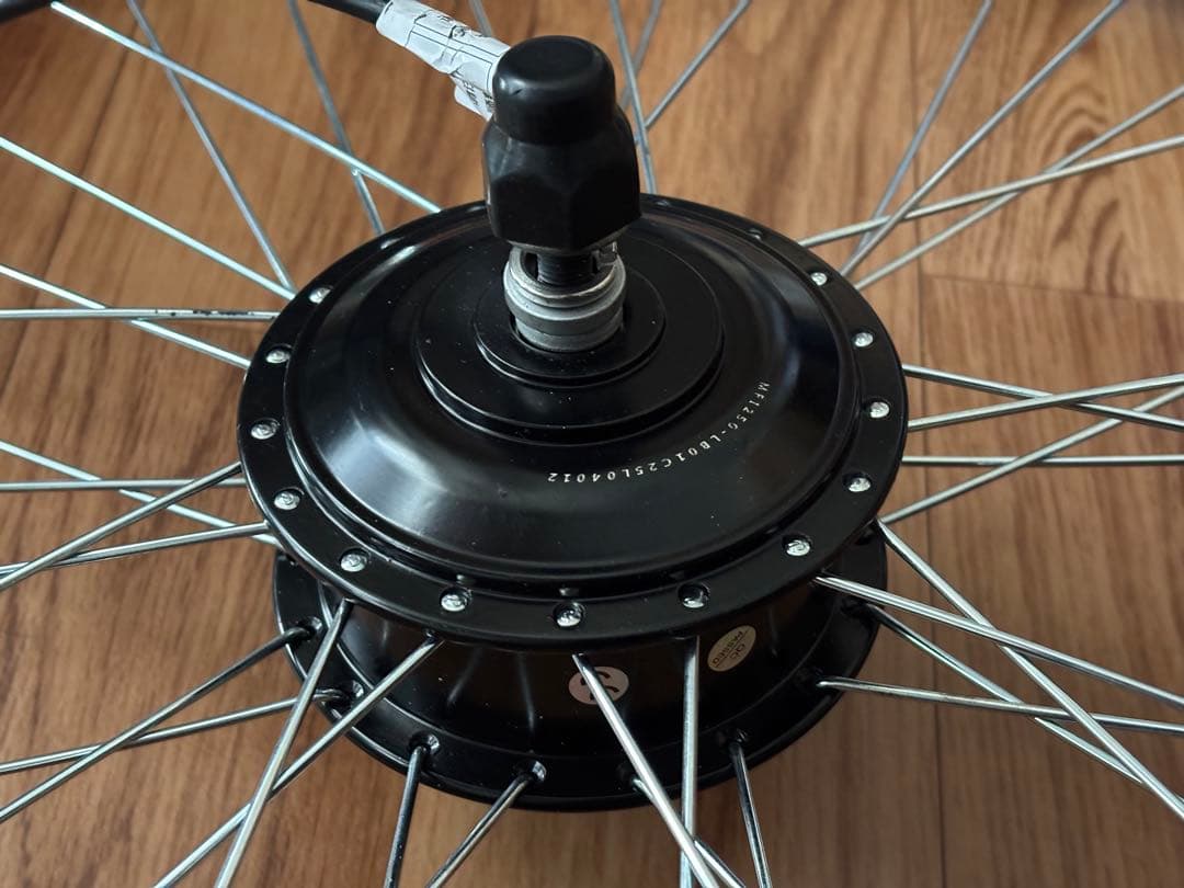 自転車電動アシストタイヤ　前輪　27インチ