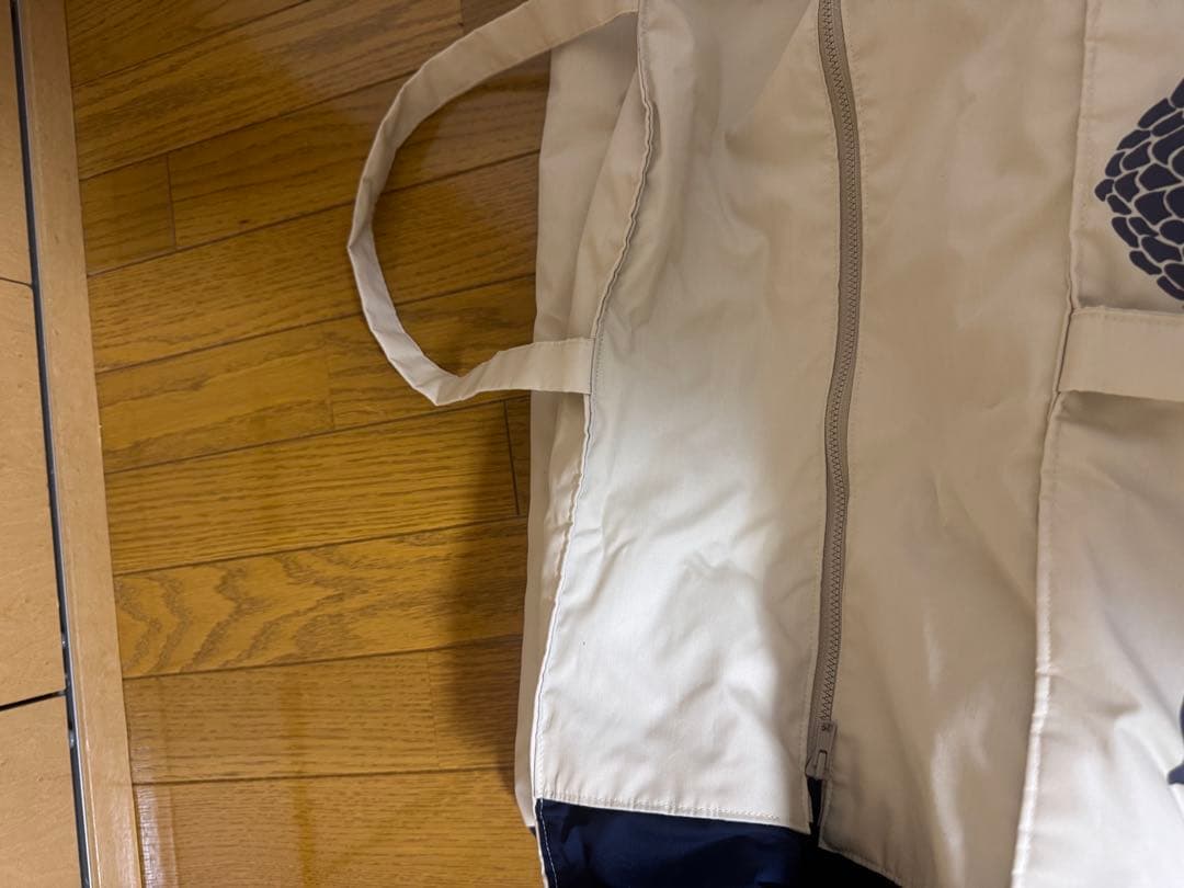 TUTUVI 花柄 大容量バッグ