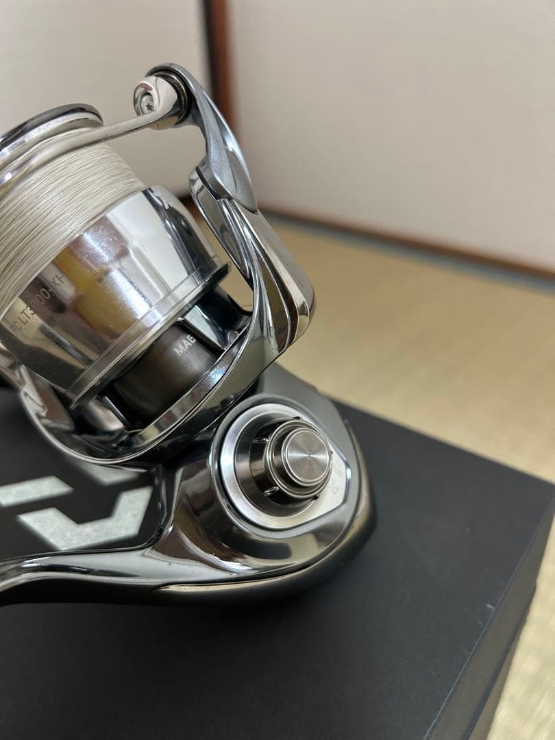 DAIWA 22EXIST LT3000-XH スピニングリール
