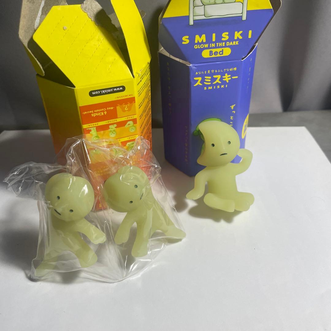正規品SMISKI フィギュア シークレットYoga+BED