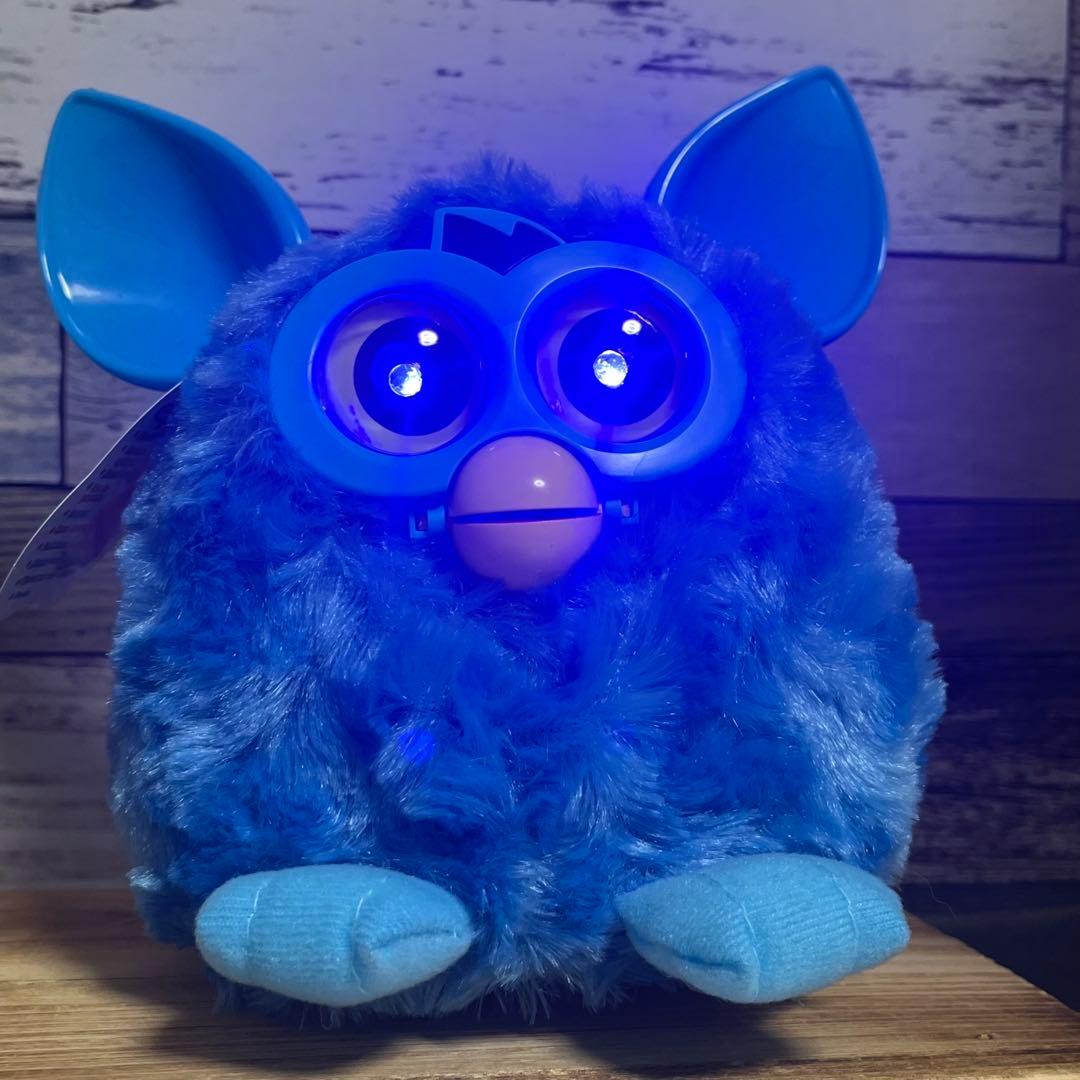 ファービー類似品Furby Named Pixy ロシア語