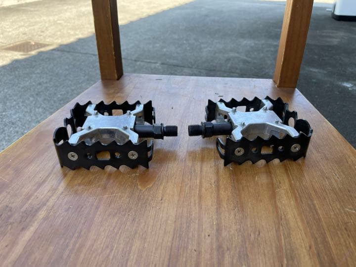 ペダル bear trap 1/2 old bmx square pedals