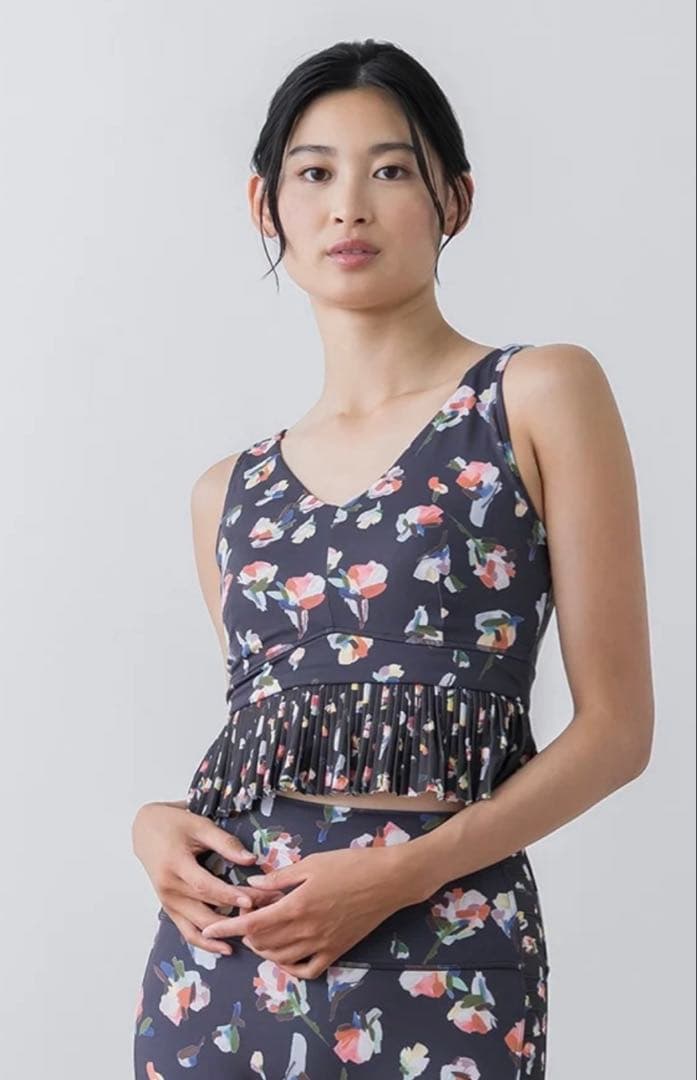SUKALA 、花柄ヨガウェア Mサイズ、新品、未使用品