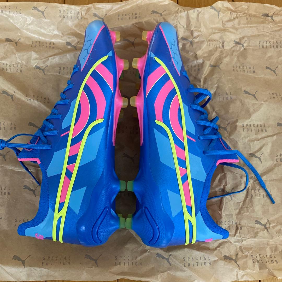 プーマ サッカースパイク キング アルティメット ENERGY FG/AG