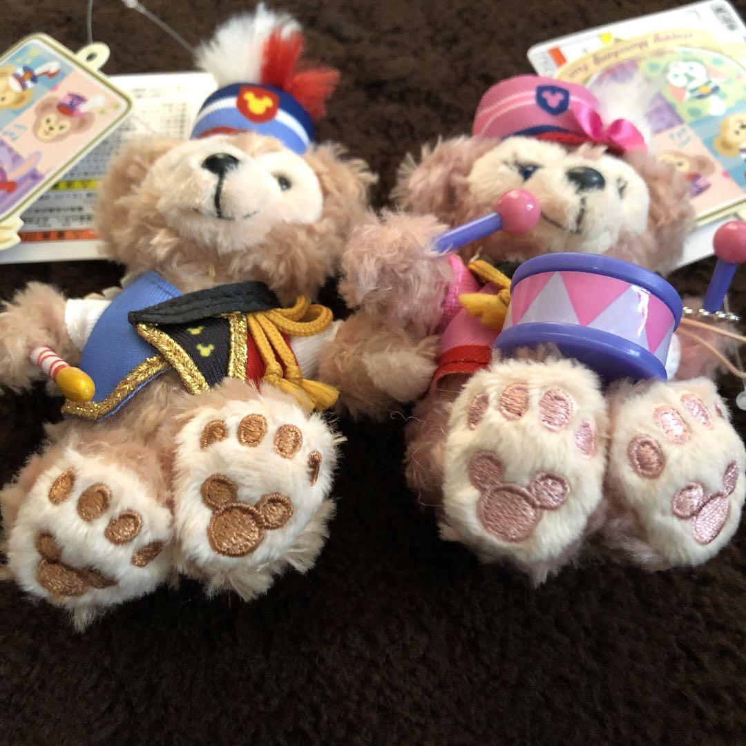 新品35周年ディズニーシー限定ダッフィー シェリーメイ ぬいぐるみストラップ