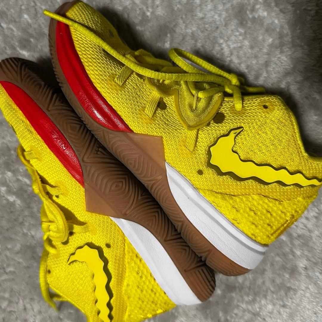 Nike Kyrie 5 キッズ　バッシュ　スポンジボブ　カイリー　18cm