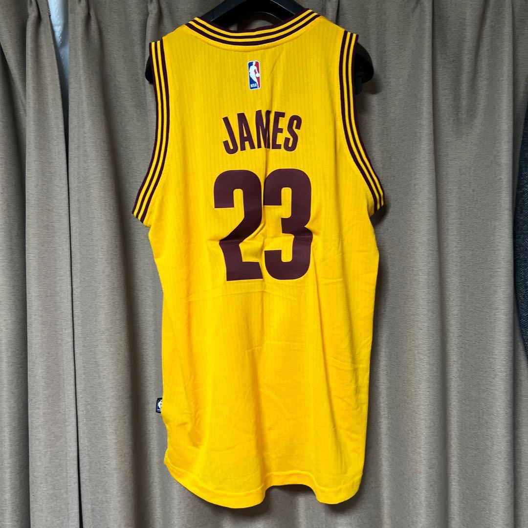 【希少】NBAレブロンジェームスCAVS 23番 adidas ユニフォーム L