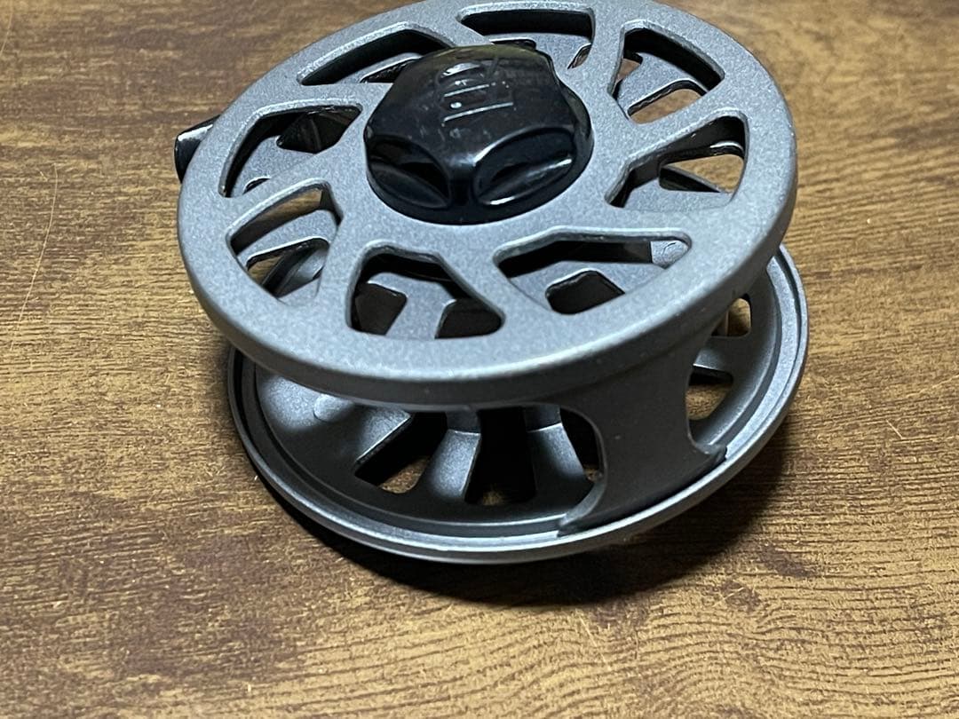 ROSS FLYRISE 2 フライフィッシングリール　美品