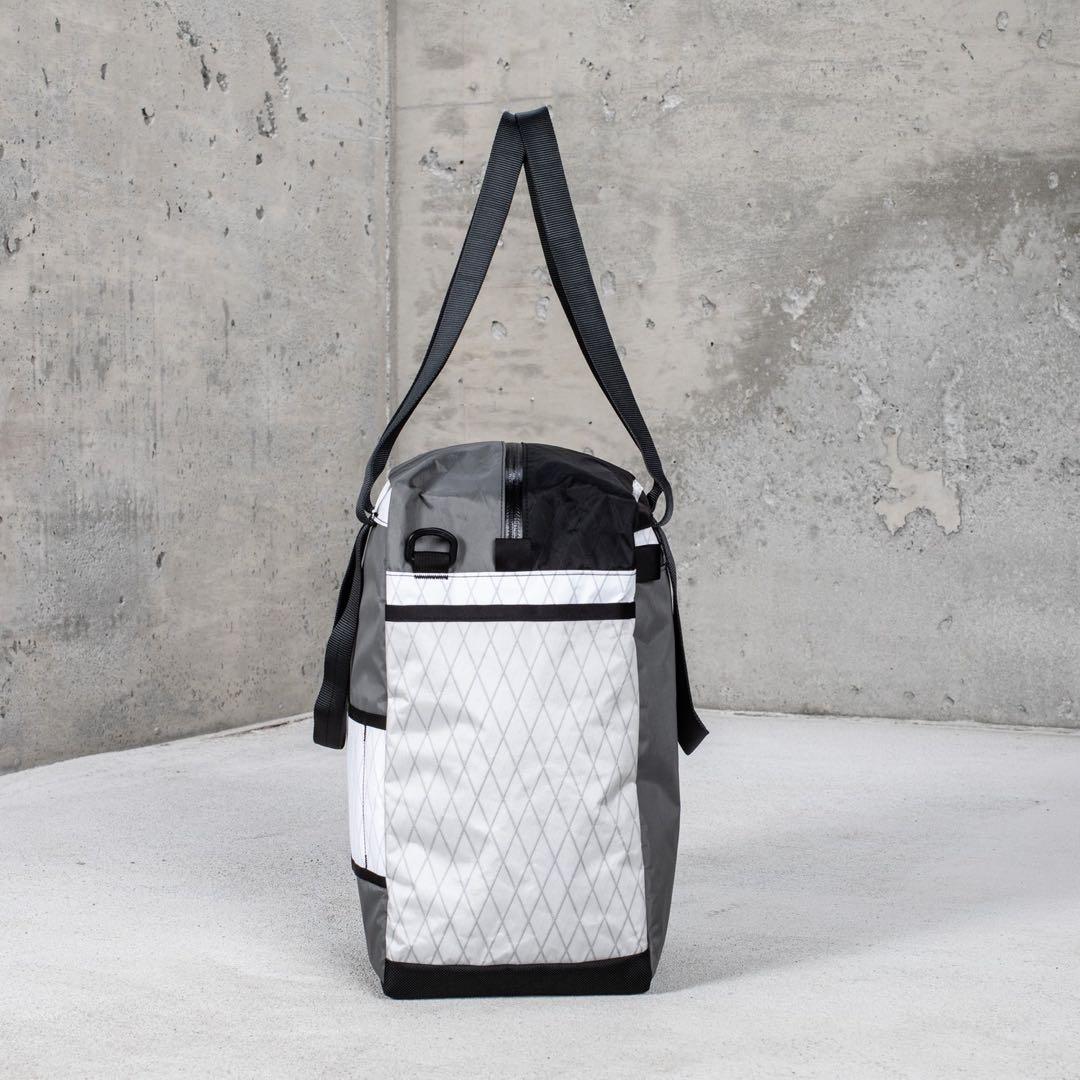 新品 ILE INSIDE LINE EQUIPMENT トートバッグ