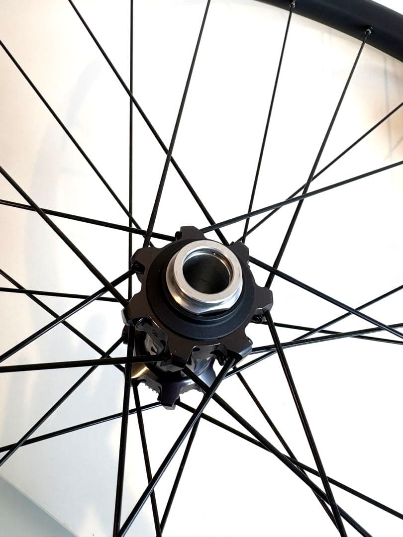 XT WH-M8020-TL-F15-B-275 MTBホイール27.5”前輪