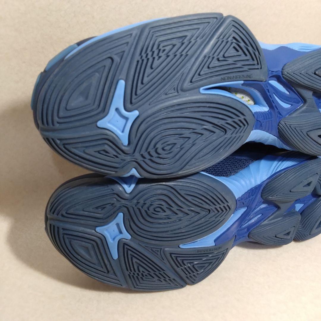ミズノ WAVE LIGHTNING Z7 バレーボール シューズ 26.5cm