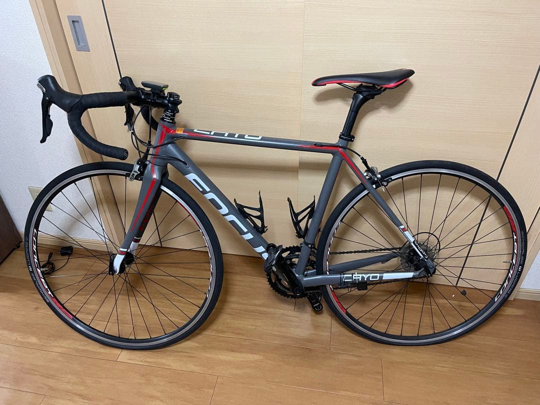 FOCUS CAYO AL 105 ロードバイク グレー/レッド
