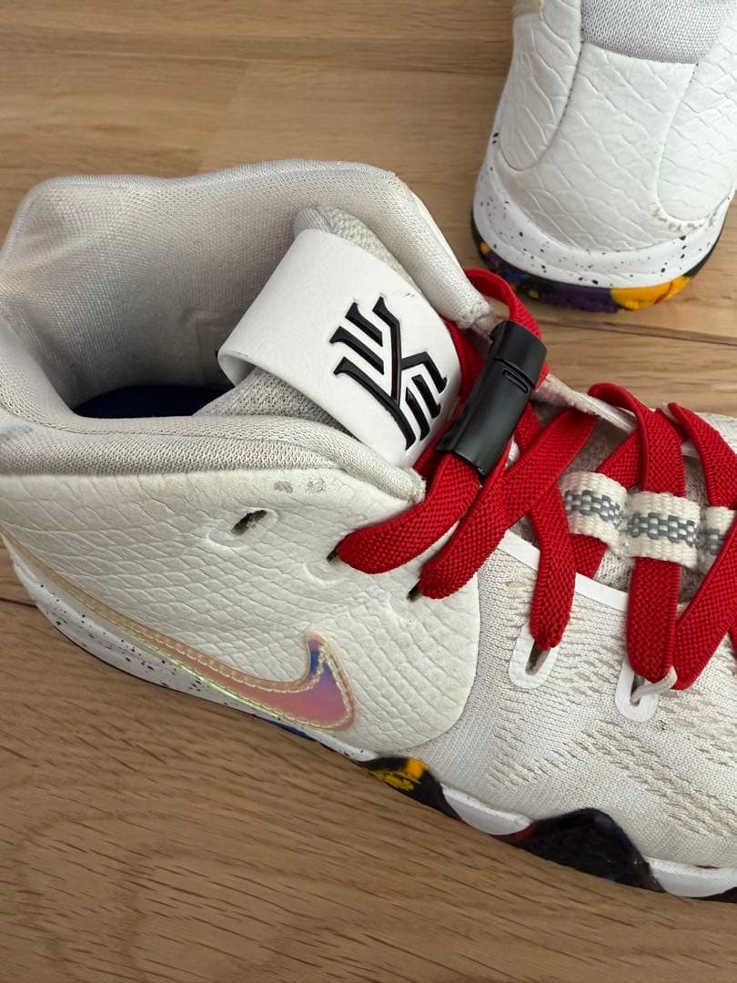 NIKE ナイキ Kyrieカイリー バスケットボールシューズ 22.5ジュニア